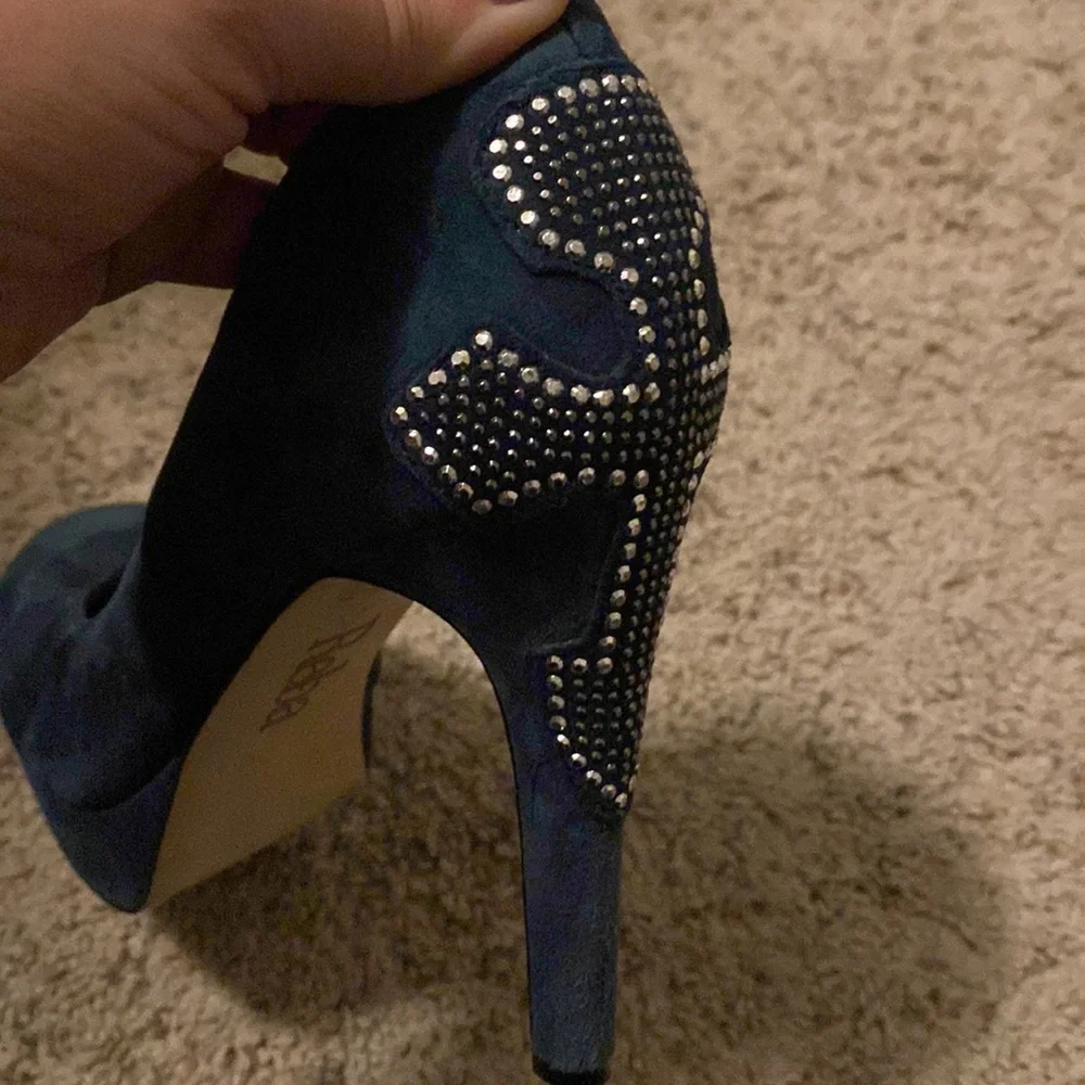 Blue suede Reba heels - Picture 10 of 11